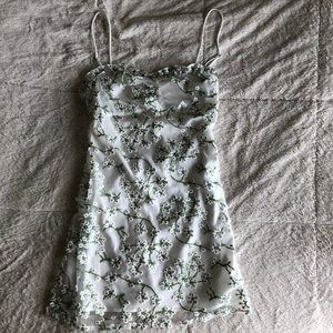 White flower dress.
